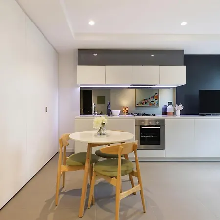 The Canvas Apartment Hotel Melbourne Exterior photo
